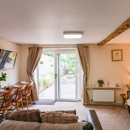 Tatil Evi Owl Pickering
